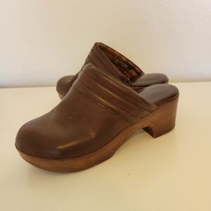 BOC Brown Leather Slip-On Mules with Wooden Heel Size 6US
